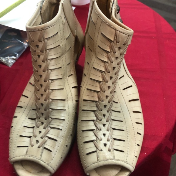 Earth Beige Cutout Ankle Booties - Picture 2 of 11